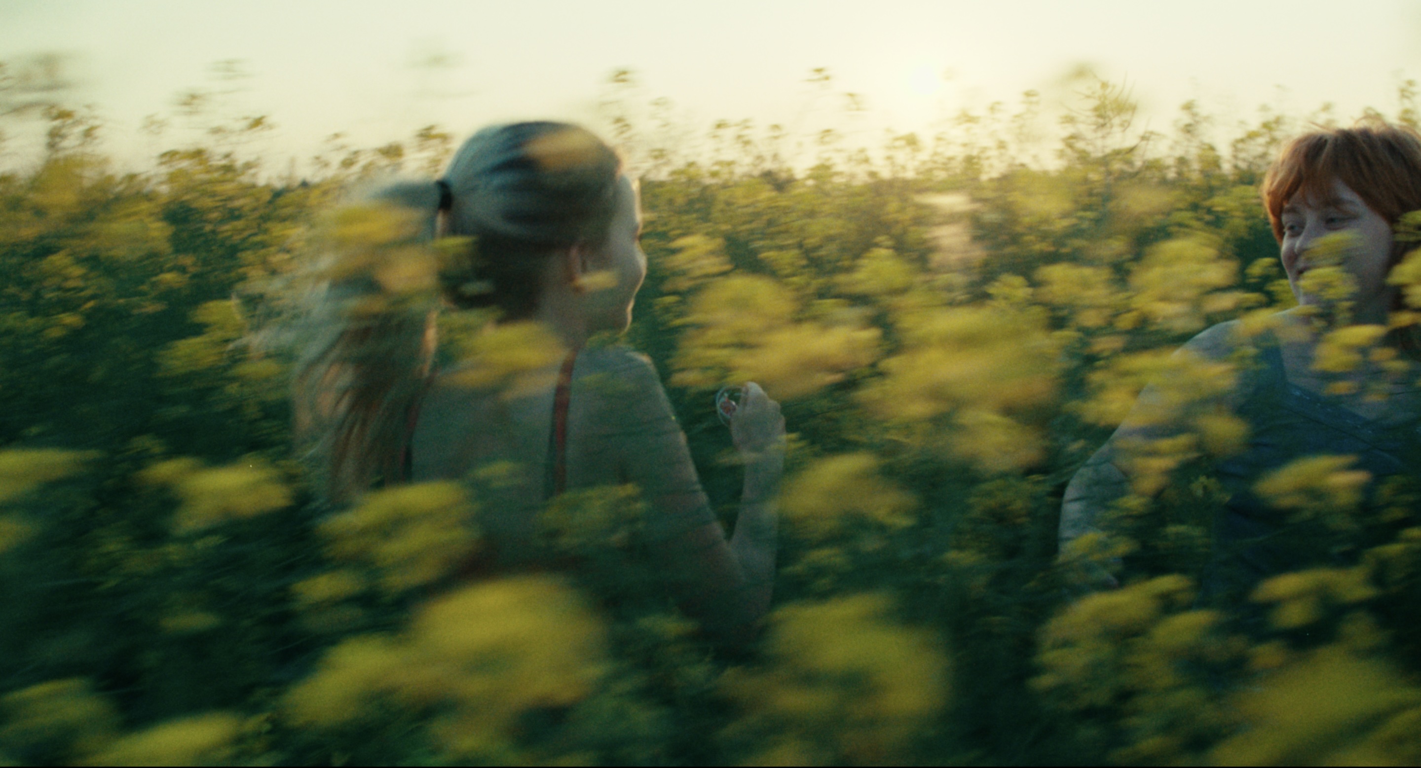 DRAGON GIRLS still 2